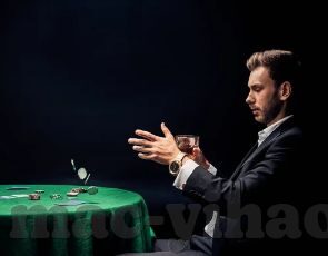 德州扑克 王强-德州扑克，王强与他的牌局智慧